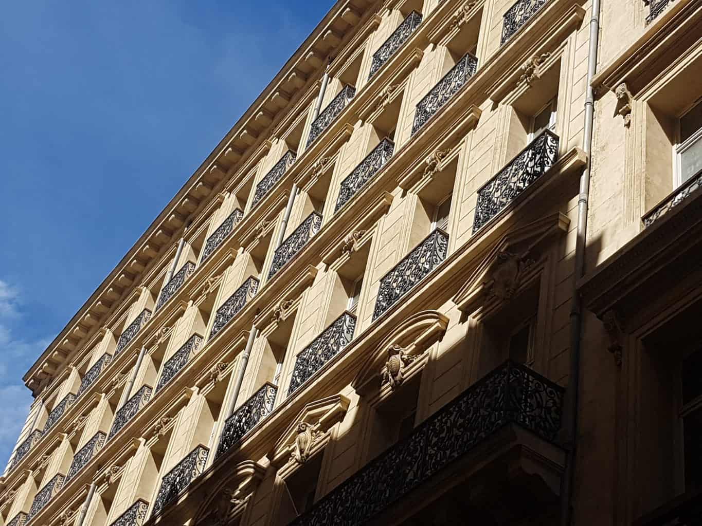 façade du "Grand Hôtel Noailles", réhabilité en 22 logements sociaux