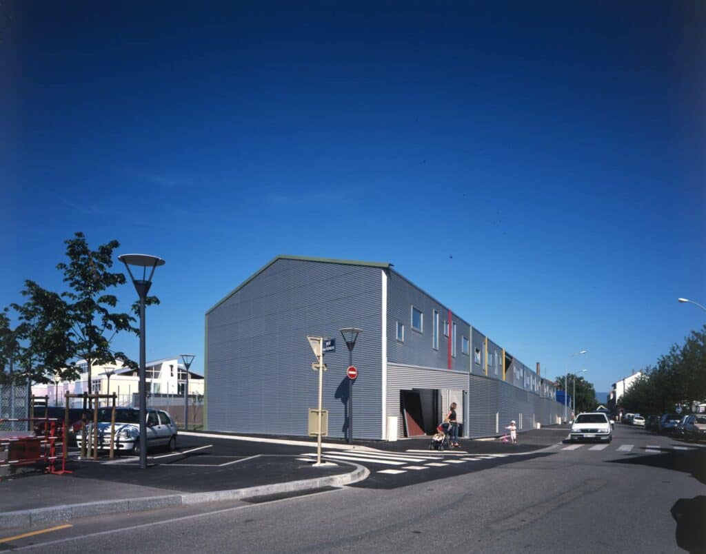 bâtiment de logements sociaux réalisé par l'Atelier Jean Nouvel, dans la Cité Manifeste de Mulhouse (68)