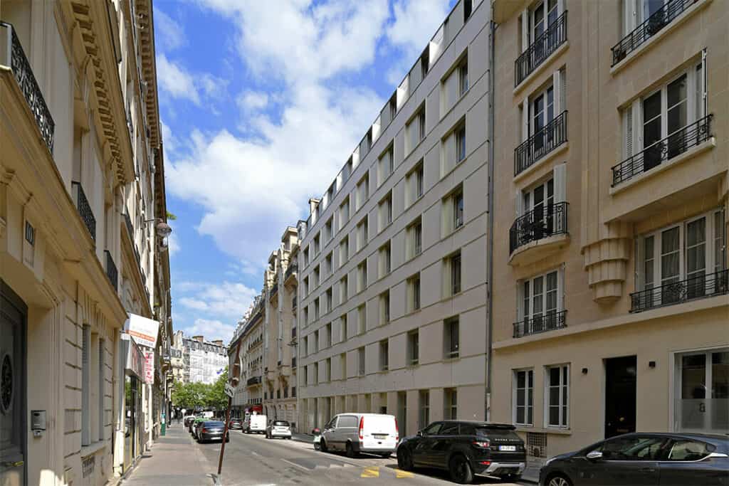 façade de la résidence Labie, des logements sociaux dans le 17ème arrondissement de Paris, par Paris Habitat