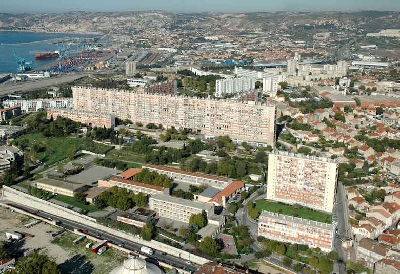 réhabilitation de la cité Campagne Lévêque à Marseille, par le bailleur social 13 Habitat